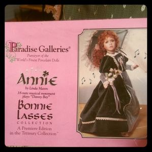 Musical Doll Paradise Galleries